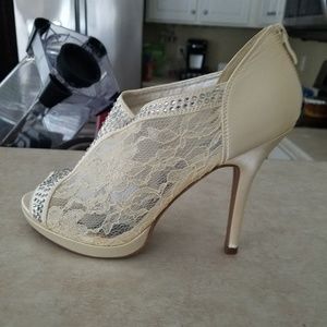 Davids Bridal shoes
